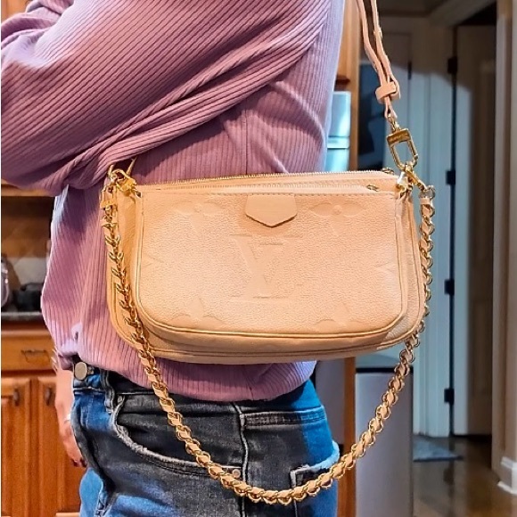 Louis Vuitton Multi Pochette Accessoires Cream - Picture 4 of 11